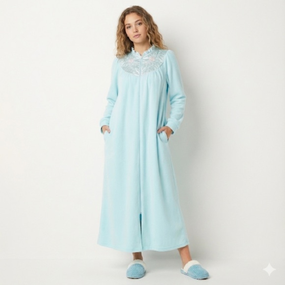 Wolverine Light Blue Satin Traditional Nightgown Lace Trim Womens L Sleepwear